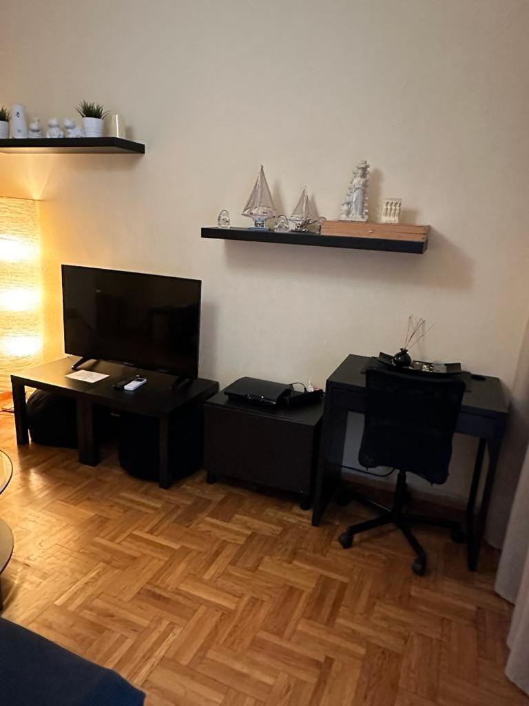 Renovated Cozy Apartment Near To Acropolis Atena Exterior foto